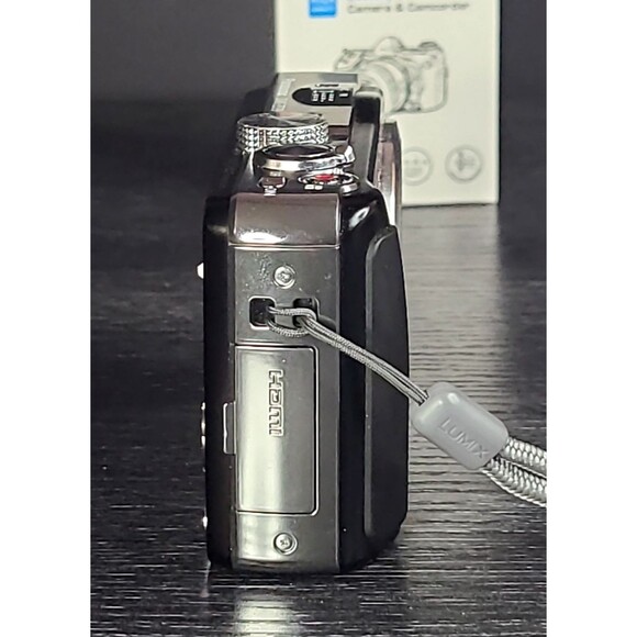 Panasonic LUMIX DMC-ZS19 14.1MP 32GB Digital Camera Bundle- Refurbished VG - Picture 9 of 13